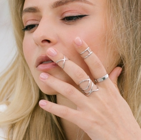 Кольцо из родированого серебра 925 пробы 0101582-00245