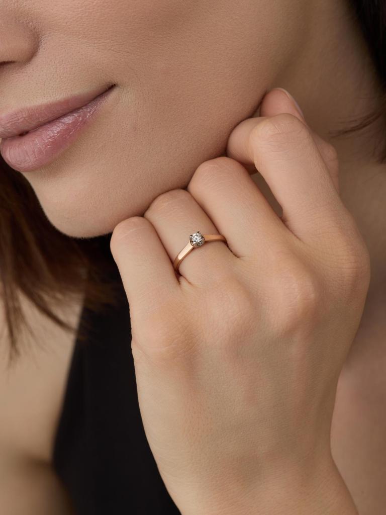 Кольцо из красного золота 585 пробы 13997-100 с бриллиантом