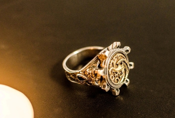 Кольцо из черненого серебра 925 пробы КЛ015-28 и бриллиантами