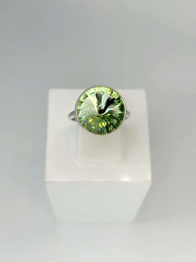 Кольцо из родированого серебра 925 пробы с6.67.01.204