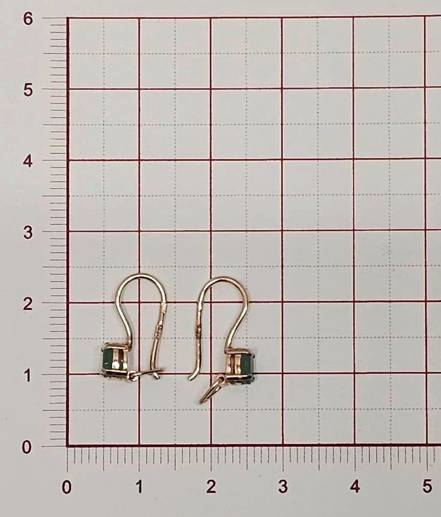 Серьги на петле женские из красного золота 585 пробы CД2428603 с изумрудами  Зеленый
