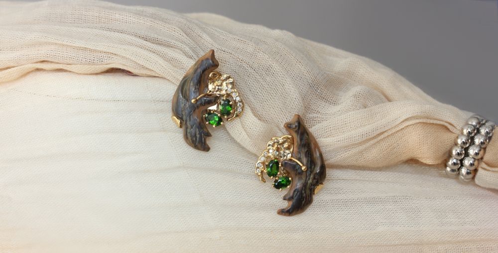 «Богатства недр» - украшения с бивнем мамонта 