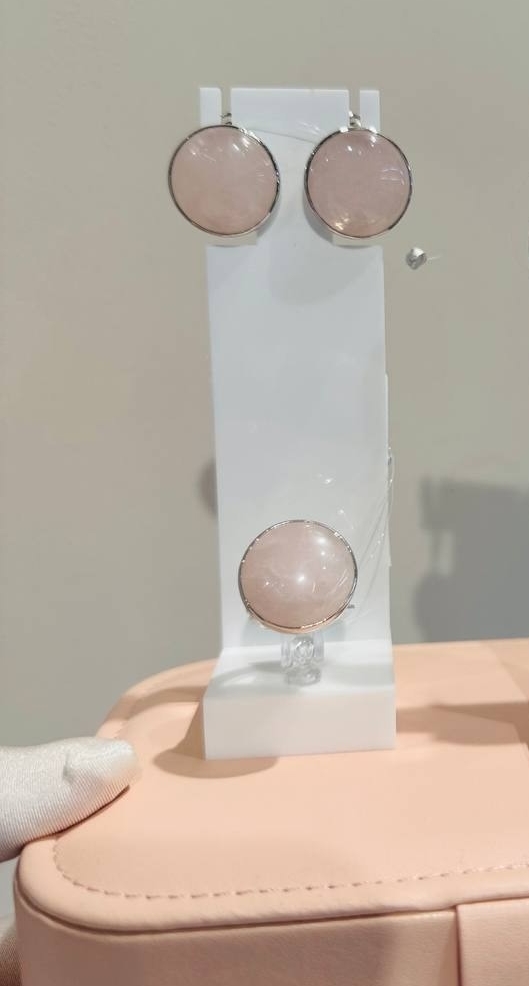 Кольцо из родированого серебра 925 пробы КЛ374-30 с кварцом