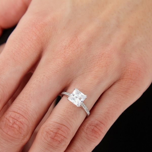 Кольцо из родированого серебра 925 пробы 1101095-00775