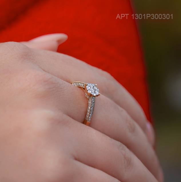 Кольцо из красного золота 585 пробы 1301Р300301 с бриллиантом