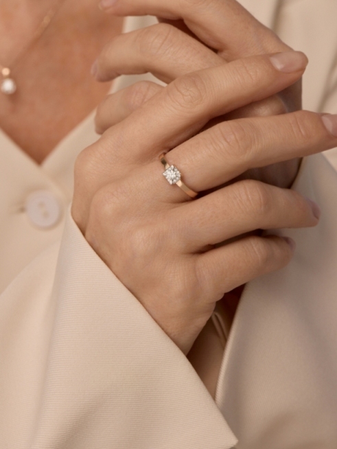 Кольцо из красного золота 585 пробы 16808-100 с бриллиантом