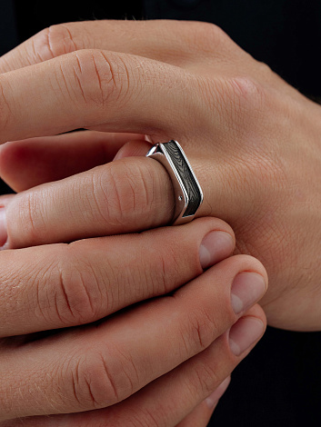 Кольцо из родированого серебра 925 пробы 01-3835/00ЧБ-17 с бриллиантом