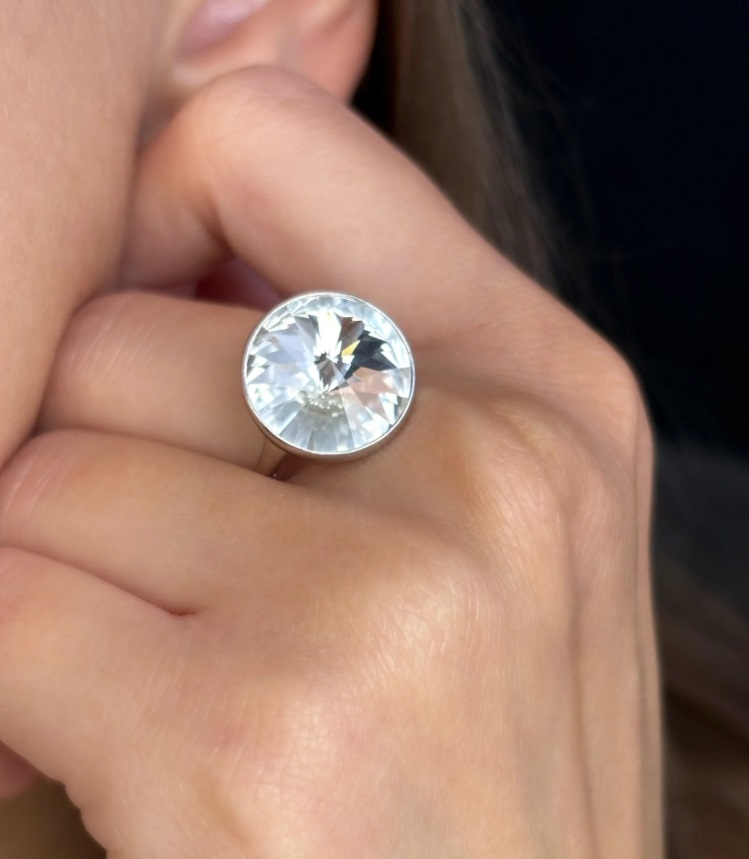 Кольцо из родированого серебра 925 пробы с6.67.01.200