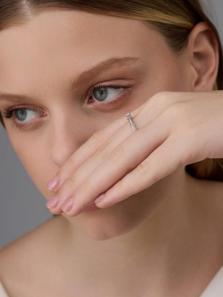 Кольцо из родированого серебра 925 пробы 01-4609/000М-00