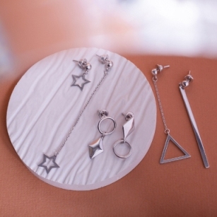 Пусеты из родированого серебра 925 пробы 6001494-00245