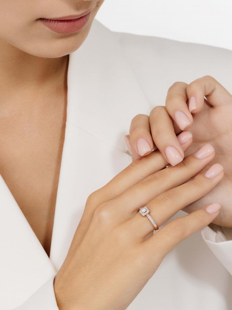 Кольцо из золота 15677-100