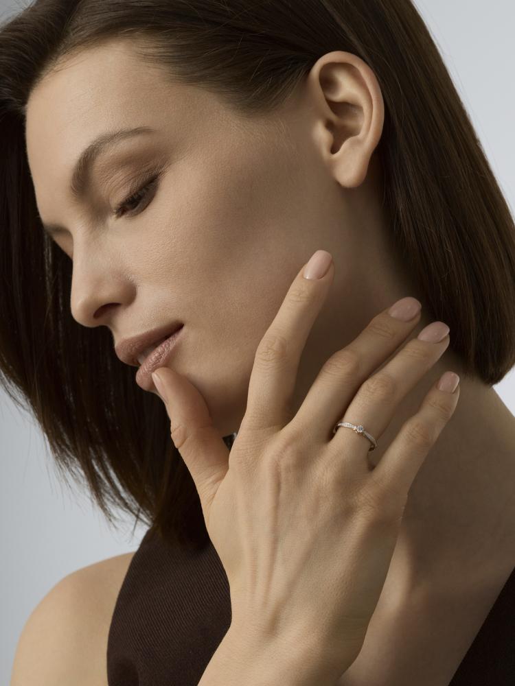 Кольцо из красного золота 585 пробы 16582-100 с бриллиантом