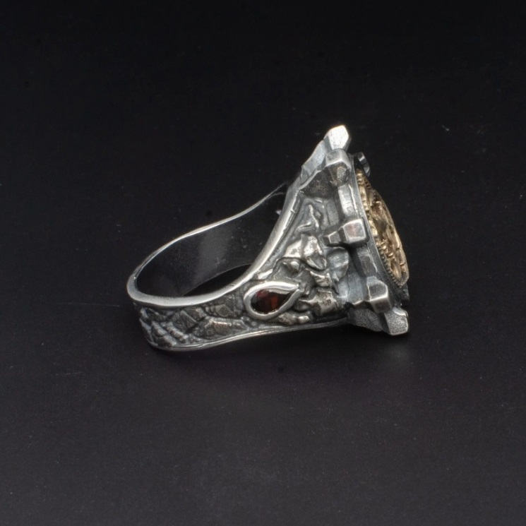 Кольцо из черненого серебра 925 пробы КЛ015-28 и бриллиантами