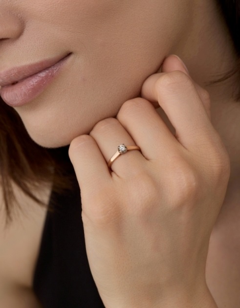 Кольцо из красного золота 585 пробы 13997-100 с бриллиантом