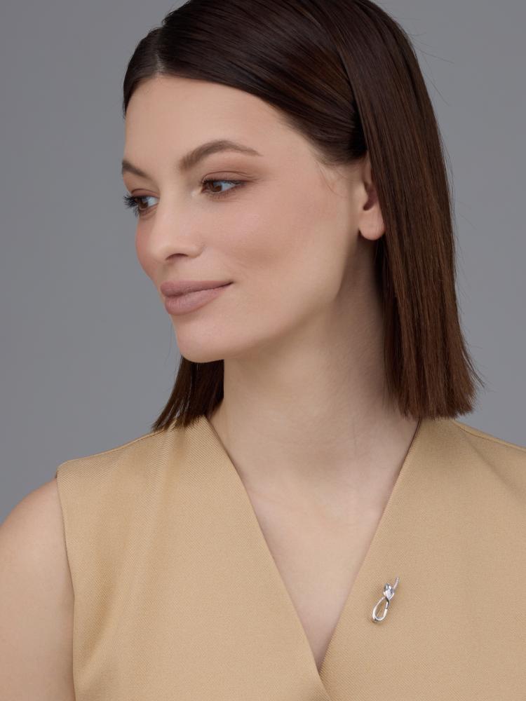 Брошь из родированого серебра 925 пробы 04-4054/00КЦ-00