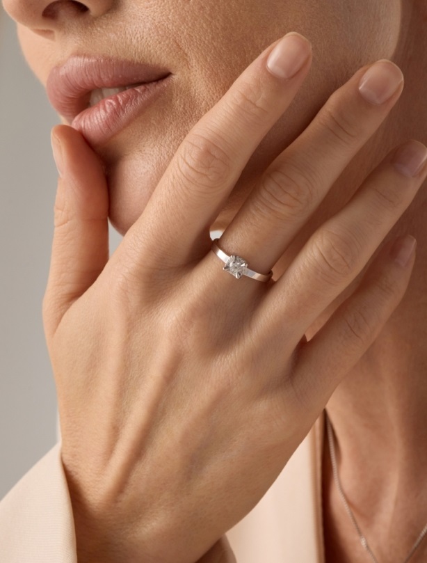 Кольцо из белого золота 585 пробы 16808-200 с бриллиантом