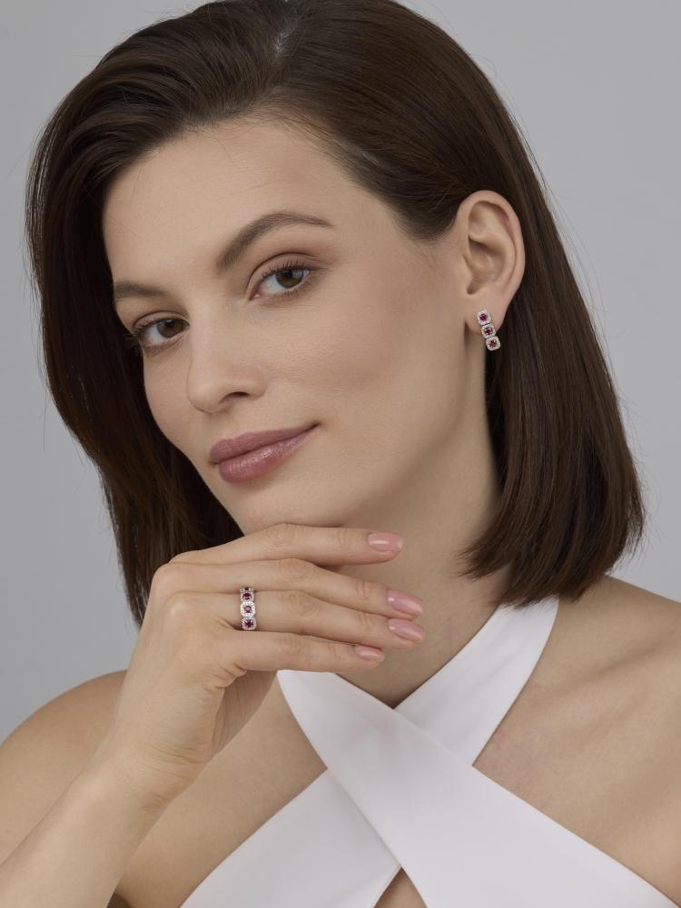 Серьги с английским замком женские из красного золота 585 пробы 26452-103 с рубинами и бриллиантами