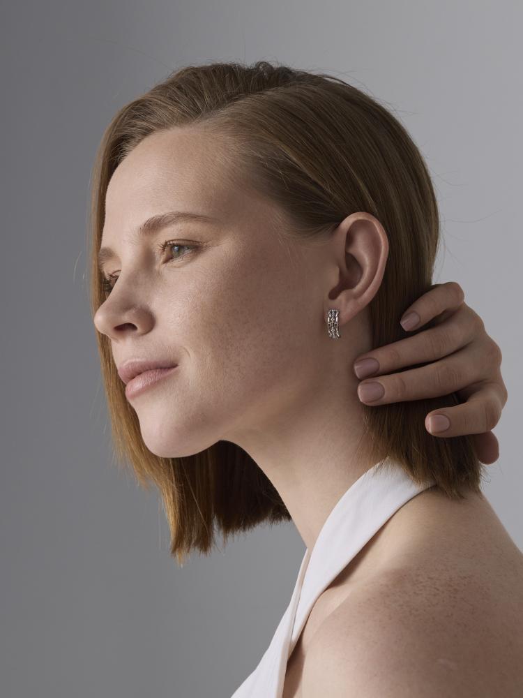 Серьги с английским замком женские из родированого серебра 925 пробы 02-4872/000Б-00 и бриллиантами