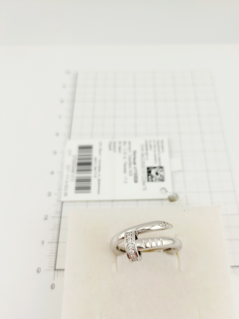 Кольцо из родированого серебра 925 пробы с110329