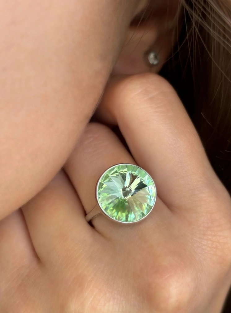 Кольцо из родированого серебра 925 пробы с6.67.01.204